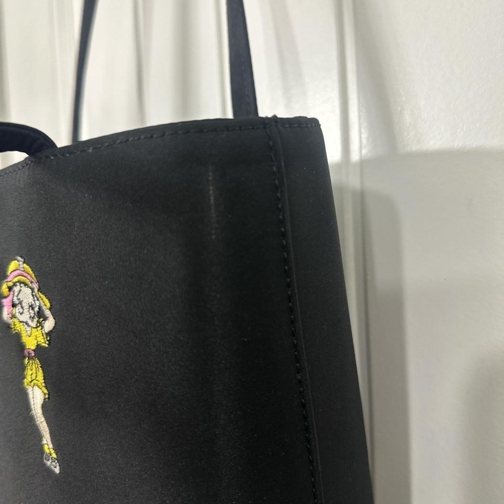 Betty‎ Boop Embroidered Structured Bag. - Picture 4 of 7